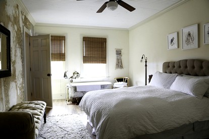 Marvelous Room Rental for a Vacation on the Delaware River in Narrowsburg, New York - Narrowsburg, New York - glamping.directory