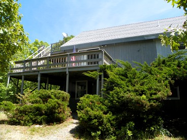 Cottage Rental on Chappaquiddick Island with Transferable Ferry Ticket Availability Massachusetts - glamping.directory
