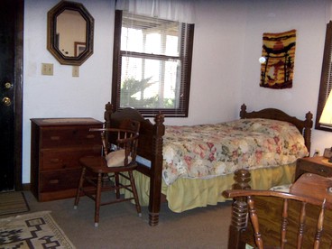 Cottage Rental on Chappaquiddick Island with Transferable Ferry Ticket Availability Massachusetts - Edgartown, Massachusetts - glamping.directory