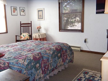 Cottage Rental on Chappaquiddick Island with Transferable Ferry Ticket Availability Massachusetts - Edgartown, Massachusetts - glamping.directory