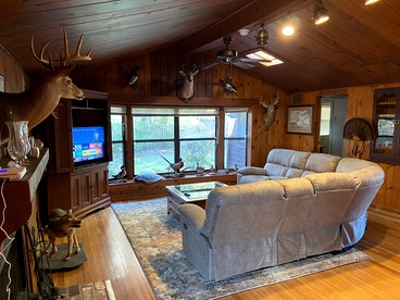 Secluded Florida Cabin Rental Ideal for Weekend Getaways from Tampa - Spring Hill, Florida - glamping.directory