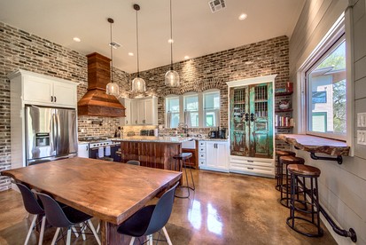 River Cabin Beautifully Design with Fire Pit and Deck in Texas - New Braunfels, Texas - glamping.directory