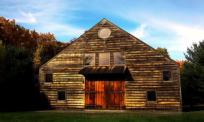 Boutique Barn Vacation Rental in Hudson Valley and Two Hours from New York City - Saugerties, New York - glamping.directory