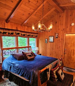 Idyllic Pet-Friendly Waterfront Cabin with Private Boat Dock on Teale Lake in Hayward, Wisconsin - Hayward, Wisconsin - glamping.directory