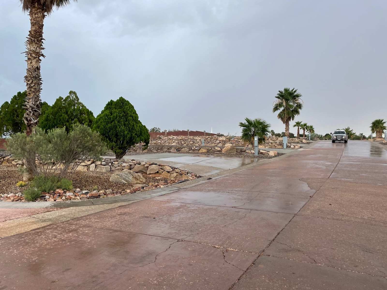 Anasazi Palms - Littlefield, Arizona - glamping.directory