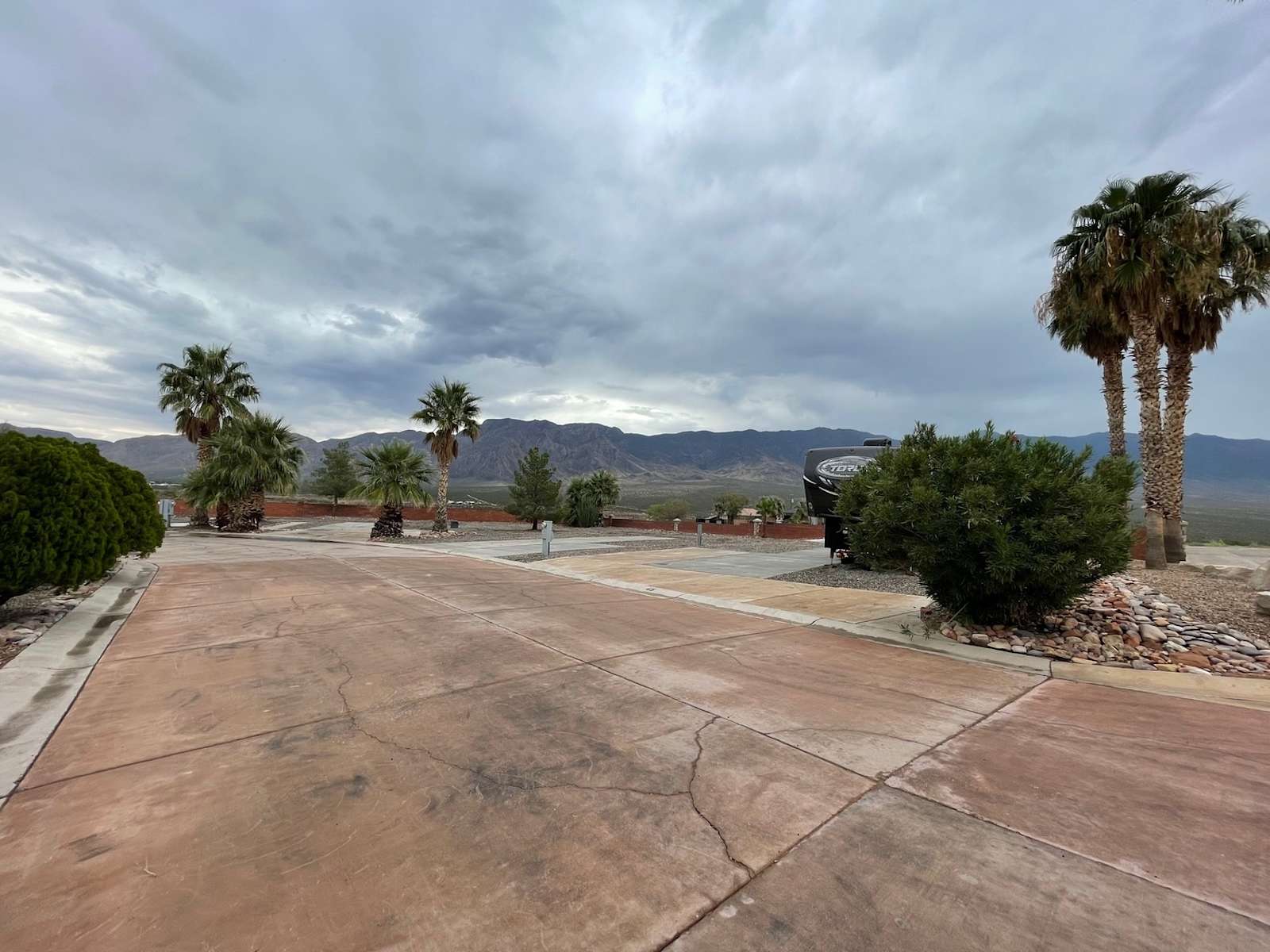 Anasazi Palms - Littlefield, Arizona - glamping.directory