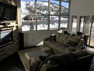 Stunning Ski Vacation Rental with Views of the Slopes in Brian Head, Utah - Brian Head, Utah - glamping.directory