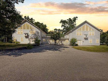 Spacious Vacation Homes with Hot Tubs and Mountain Views near Downtown North Conway, New Hampshire - North Conway, New Hampshire - glamping.directory