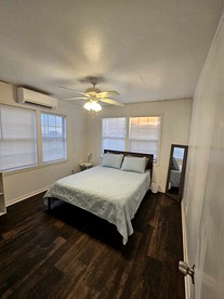 Colorful Spacious Beach House with Coast Views in Texas - Matagorda, Texas - glamping.directory