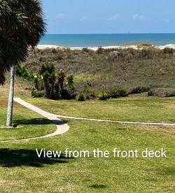 Colorful Spacious Beach House with Coast Views in Texas - Matagorda, Texas - glamping.directory