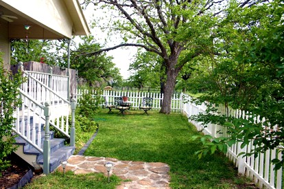 Magical Country Getaway Cottage with Views from Hot Tub near Fredericksburg, Texas - Fredericksburg, Texas - glamping.directory