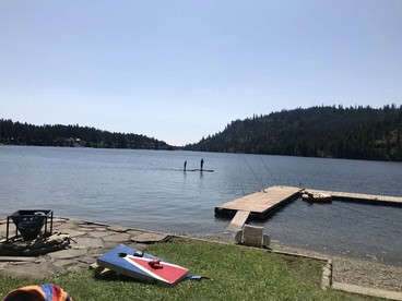 Beautiful Lakefront Family Retreat for an Unforgettable Getaway in Nature by Twin Lakes, Idaho - Rathdrum, Idaho - glamping.directory