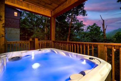 The Lazy Bee Log Cabin Retreat Sevierville, TN - Sevierville, Tennessee - glamping.directory