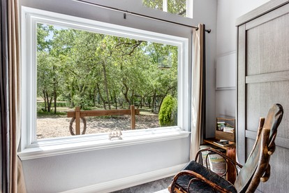 Hidden Treasure Harvest House Forest Getaway 30 Min. West of Fort Worth - Weatherford, Texas - glamping.directory