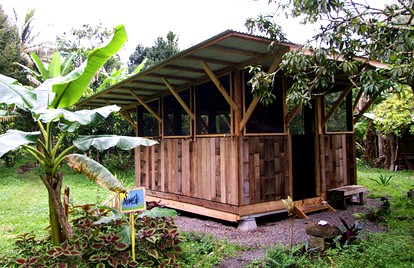 Sustainable Off-Grid Rental on a Farm on the Big Island of Hawaii - glamping.directory