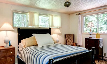 Spacious and Luxurious Log Cabin for Groups near Eugene, Oregon - McKenzie Bridge, Oregon - glamping.directory