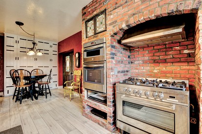 Stunning Villa with Piano and Fireplace in Estes Park, Colorado - Estes Park, Colorado - glamping.directory