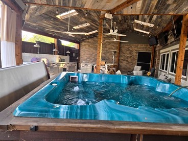 Spacious Lakefront Retreat House with 1100sqft Sports Bar Patio & Hot Tub Near Little Elm Beach, Little Elm, Texas - Little Elm, Texas - glamping.directory