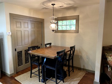 Picturesque Luminous Cabin with Jacuzzi, Bath and BBQ in Texas - Wimberley, Texas - glamping.directory