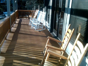 Luxury Cabin Rental With Creek Access in Maggie Valley, North Carolina - Maggie Valley, North Carolina - glamping.directory