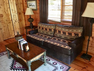 Luxury Cabin Rental With Creek Access in Maggie Valley, North Carolina - Maggie Valley, North Carolina - glamping.directory