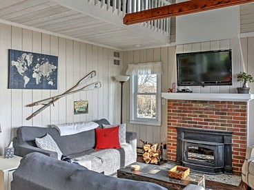 Charming Cottage Getaway near Lake Poygan in Fremont, Wisconsin - Fremont, Wisconsin - glamping.directory
