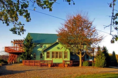 Gorgeous Getaway Suite in a Converted Barn near Hudson, New York - Hudson, New York - glamping.directory