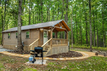 Charming Forest Cabin with Hot Tub & Covered Porch in Mentone, Alabama - glamping.directory