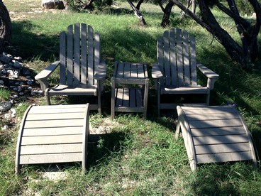 Pet-Friendly Cabin Rental for Two in Pipe Creek, Texas - Pipe Creek, Texas - glamping.directory
