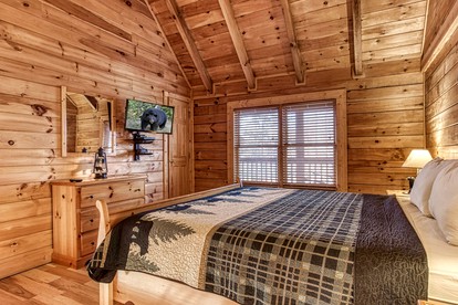 Wonderful Log Cabin with Barbecue and Hot-tub in Pigeon Forge, Tennesse - Pigeon Forge, Tennessee - glamping.directory