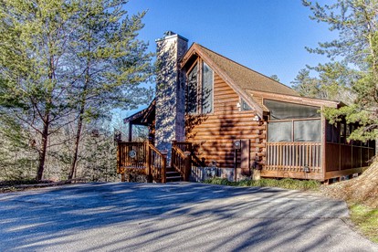 Wonderful Log Cabin with Barbecue and Hot-tub in Pigeon Forge, Tennesse - glamping.directory