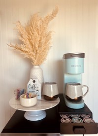Tiny Container For A Glamping Getaway with Canyon Lake Views Close to Austin, Texas - Canyon Lake, Texas - glamping.directory