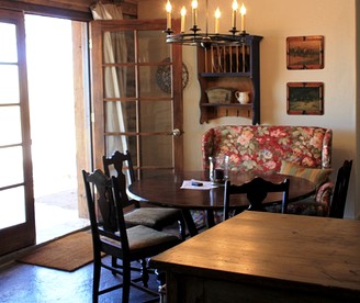 Beautifully Decorated Family-Friendly Cottage Rental near Big Bend National Park in Texas - Marathon, Texas - glamping.directory