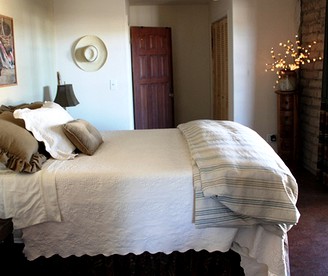 Beautifully Decorated Family-Friendly Cottage Rental near Big Bend National Park in Texas - Marathon, Texas - glamping.directory