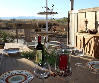 Beautifully Decorated Family-Friendly Cottage Rental near Big Bend National Park in Texas - Marathon, Texas - glamping.directory