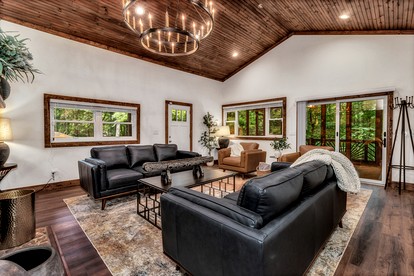 Tranquil Woodland Retreat with Hot Tub and Arcade Games near Black Mountain, NC - Black Mountain, North Carolina - glamping.directory
