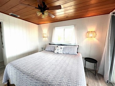 Cozy Cottage Overlooking the Beach and Gulf of Mexico for a Relaxing Getaway on Little Gasparilla Island, Florida - Placida, Florida - glamping.directory