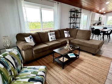 Cozy Cottage Overlooking the Beach and Gulf of Mexico for a Relaxing Getaway on Little Gasparilla Island, Florida - Placida, Florida - glamping.directory