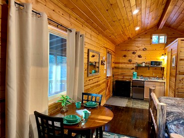 Comfy Rental with BBQ Suitable for Four in Montana - Thompson Falls, Montana - glamping.directory
