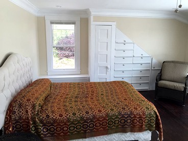 Stunning Beach House for Six Set on Chesapeake Bay in Kilmarnock, Virginia - Kilmarnock, Virginia - glamping.directory