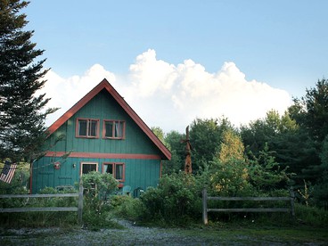 Bavarian-Style Chalet Rental with Adirondack Mountain Views in Indian Lake, New York - Indian Lake, New York - glamping.directory