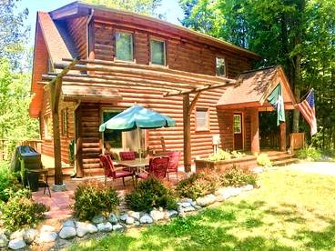 Cozy and Spacious Log Cabin Rental near Burt Lake State Park in Michigan - glamping.directory