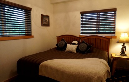 Lovely Family-Friendly Cabin with Private Balcony near Soldotna, Alaska - Kenai, Alaska - glamping.directory