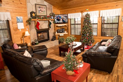 Secluded Couples' Cabin Rental with a Large Deck near Pigeon Forge, Tennessee - Sevierville, Tennessee - glamping.directory