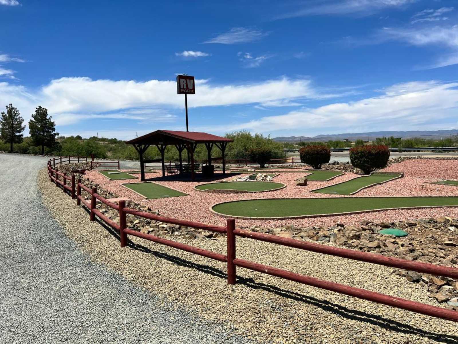 Quail Ridge RV Park - glamping.directory
