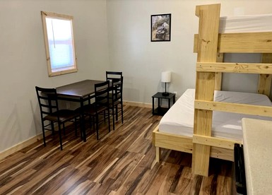 Glorious Rustic Wooden Cabin in Jamestown, Tennessee - Jamestown, Tennessee - glamping.directory