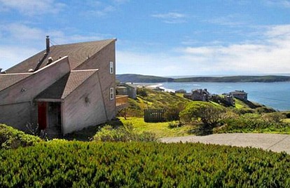Amazing Dillon Beach House Rental for Glamping near San Francisco - glamping.directory