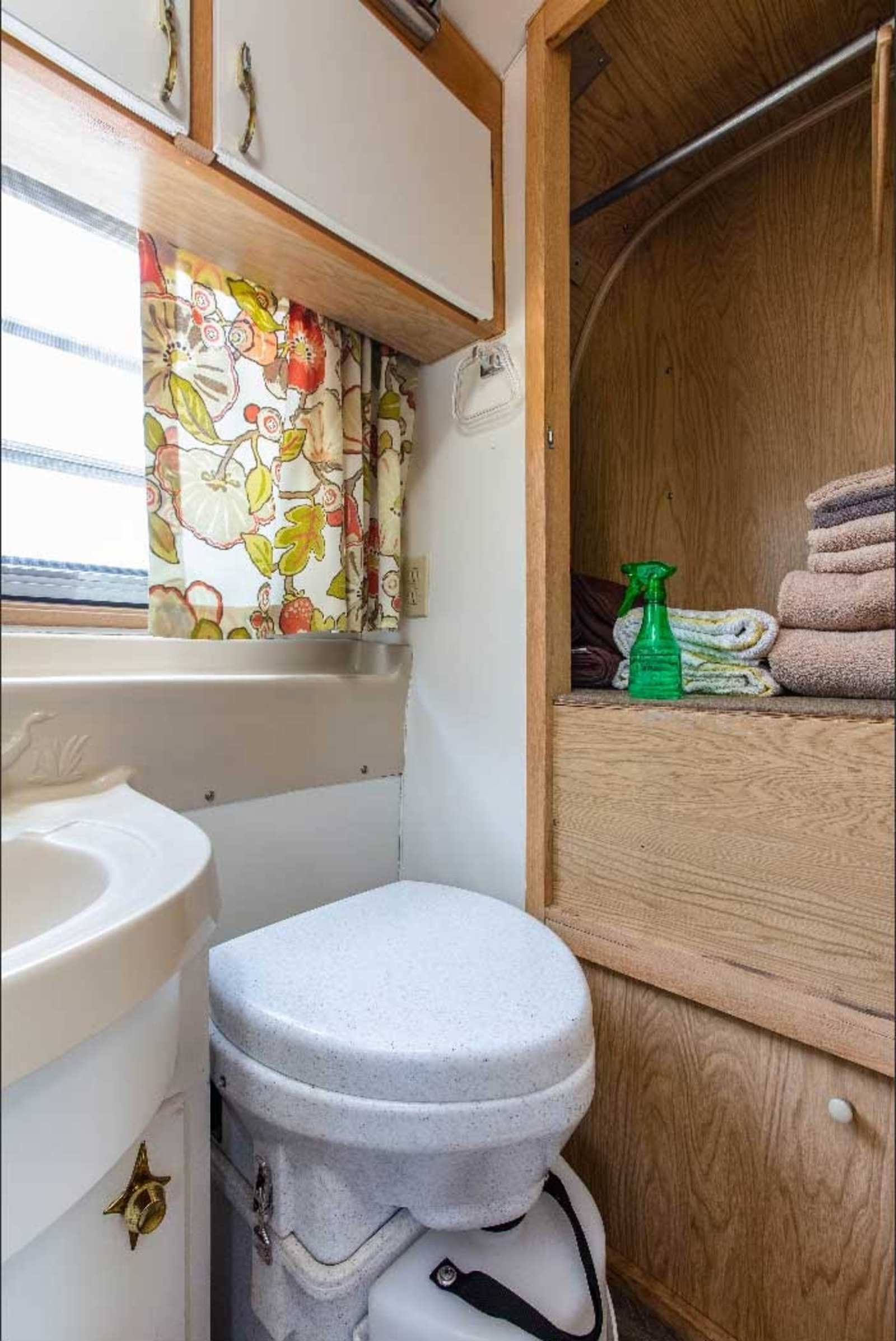 2 Sites-Vintage Trailer/Roomy Loft - Oceanside, California - glamping.directory