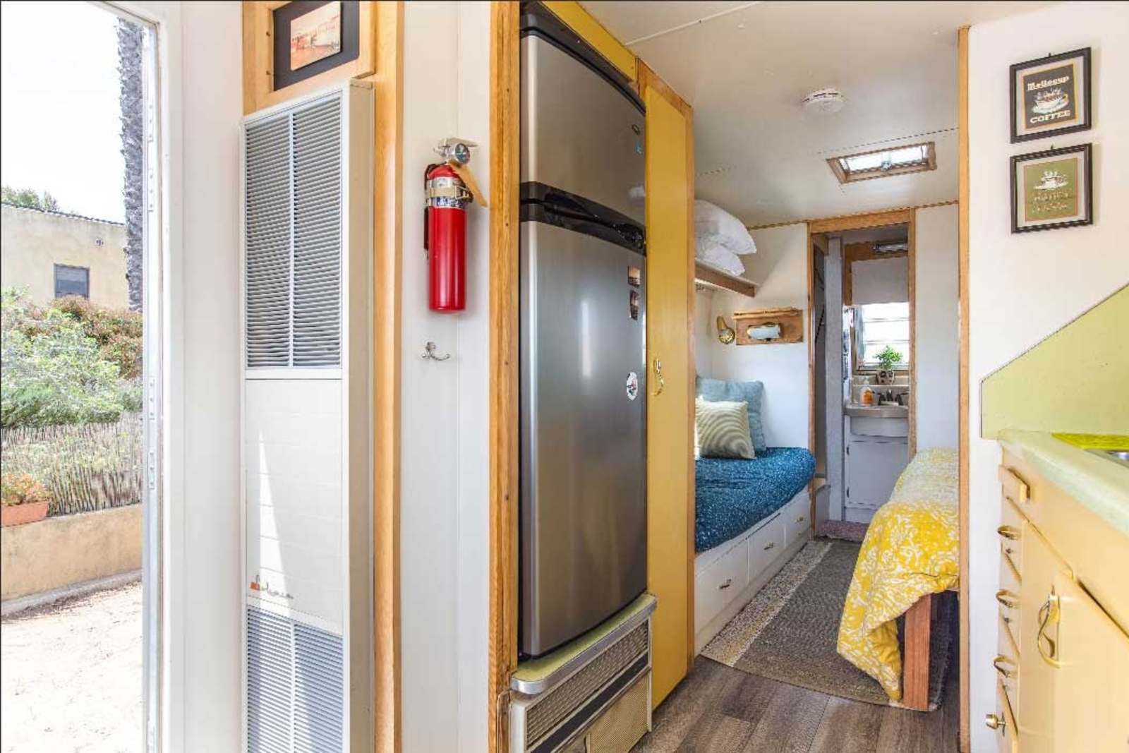 2 Sites-Vintage Trailer/Roomy Loft - Oceanside, California - glamping.directory