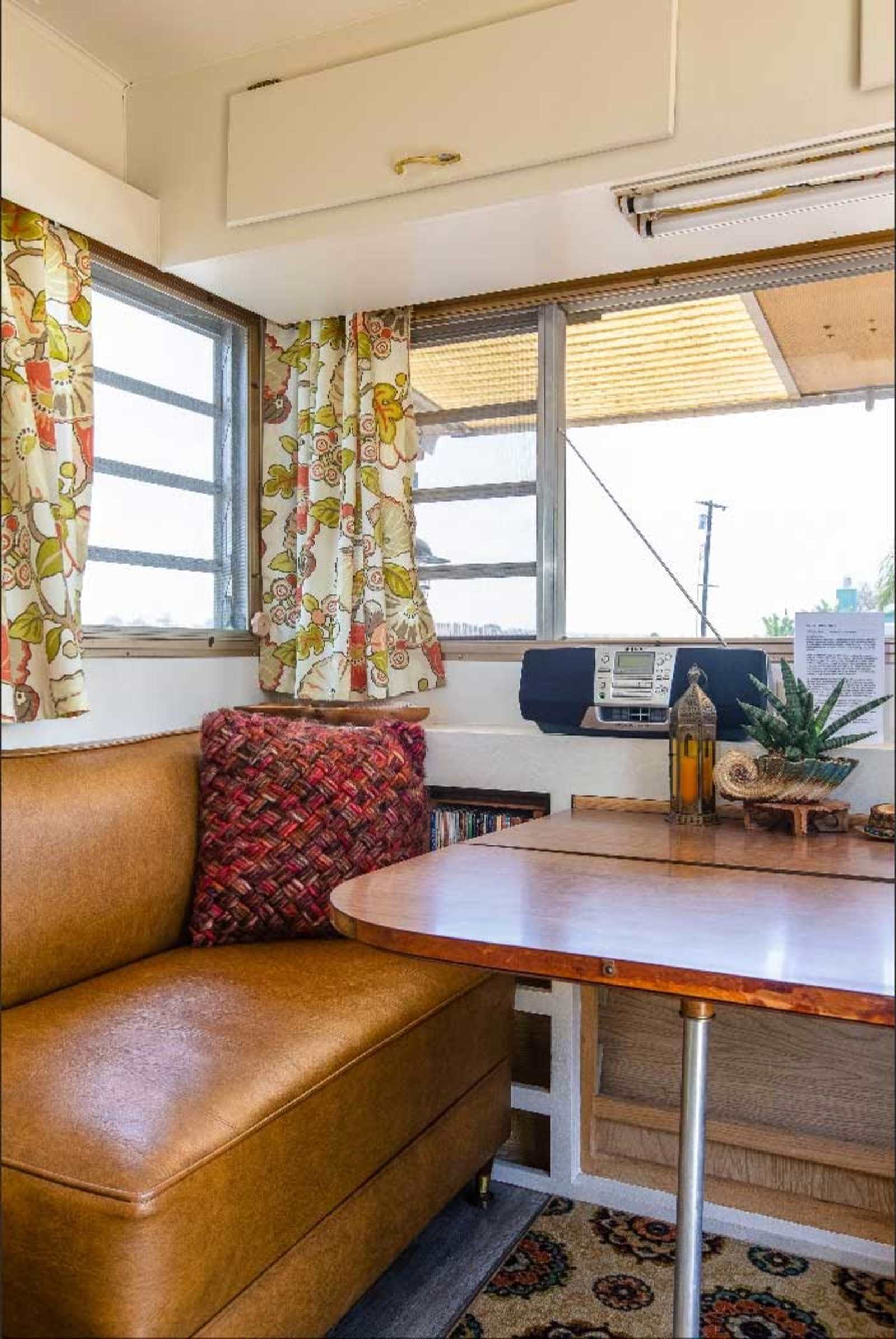2 Sites-Vintage Trailer/Roomy Loft - Oceanside, California - glamping.directory
